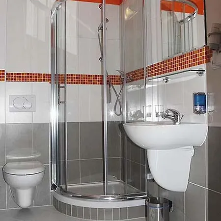 De Luxe Hotel