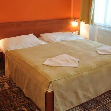 De Luxe 3*