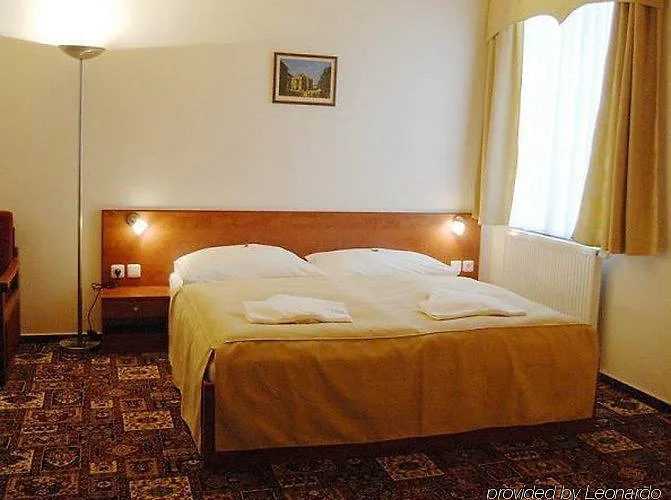 Hotel De Luxe