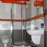 De Luxe Hotel
