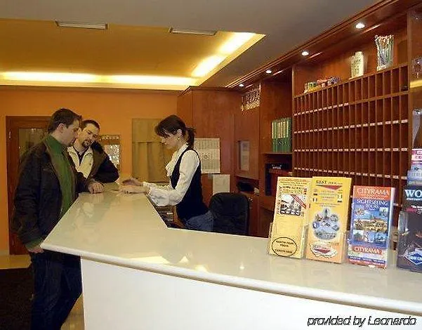 De Luxe 3* פראג