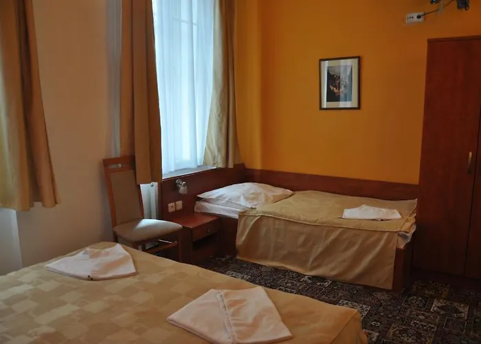 Ξενοδοχείο De Luxe 3*